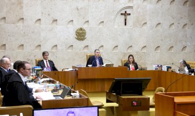 Supremo mantém decisão do TSE que multou Bolsonaro