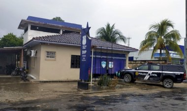 PC-AM prende dupla por matar homem em via pública de Benjamin Constant