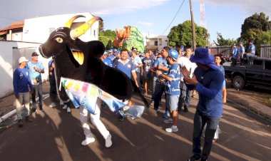 Boi Caprichoso começa transporte de alegorias para concentração no Bumbódromo