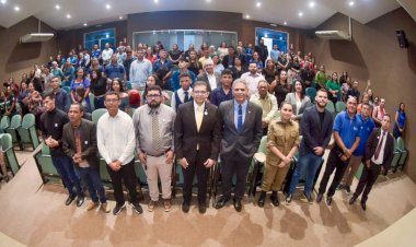 Frente Parlamentar Cristã da Aleam, presidida pelo deputado João Luiz, completa cinco anos