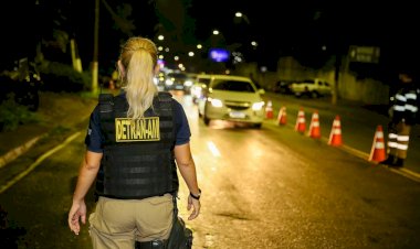 Detran-AM: Fiscalização flagra 43 condutores sob efeito de álcool e registra mais de 600 autuações
