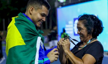 Governo do Amazonas envia professora Margareth Bahia para acompanhar Pedro Nunes em Paris 2024