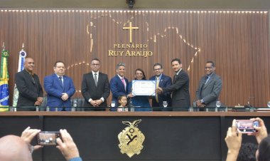 Aleam concede o Título de Cidadã do Amazonas à pastora Rosylene Menezes, por iniciativa do deputado João Luiz