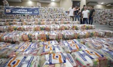 Em Parintins, governador Wilson Lima entrega ajuda humanitária e anuncia atendimentos de saúde para municípios do baixo Amazonas