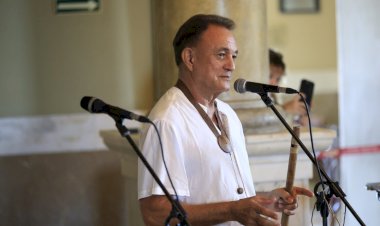 Sarau Literário celebra Dia Nacional do Livro e aniversário de Manaus no Teatro Amazonas