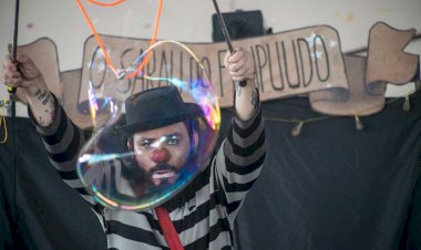 Circuito cultural com show intimista, palhaçaria, roda de samba com forró e espetáculo de teatro