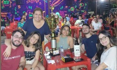 Febre nos anos 90, Karaokê em Manaus volta a ganhar força em telões, versões digitais, com palcos e troféus