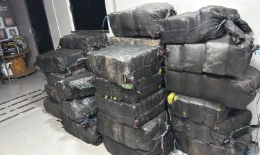 PC-AM prende quatro estrangeiros em embarcação no rio Solimões com 1,5 tonelada de cocaína e maconha avaliada em R$ 50 milhões
