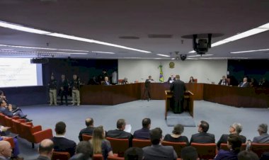 Confira principais defesas feitas no 2º dia do julgamento de Bolsonaro