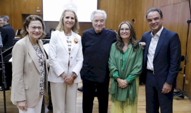 Maestro João Carlos Martins recebe o “Prêmio por Toda uma Vida Profissional” da Fundación MAPFRE