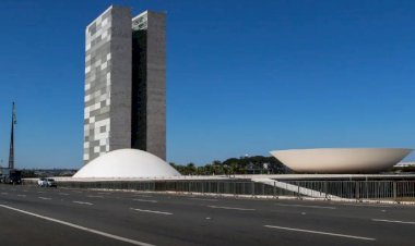 Hugo Motta confirma para hoje votação de isenção do Imposto de Renda