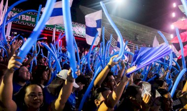 Recorde de público marca programação do Carnaval na Floresta 2026 no Sambódromo de Manaus