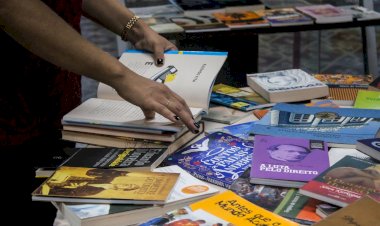 Troca de Livros e Gibis celebra 10 anos e reúne leitores na Biblioteca Pública do Amazonas