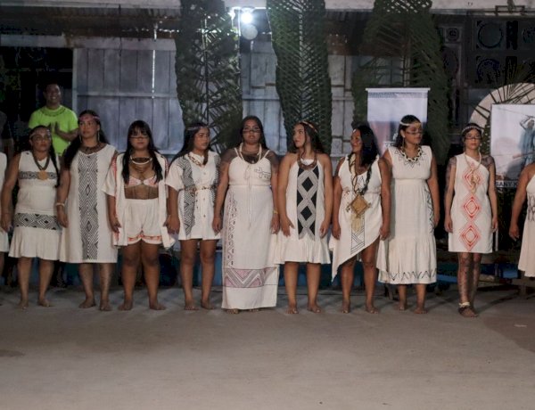 Projeto ‘Arte Kambeba’ reúne mulheres indígenas em imersão de saberes ancestrais na Comunidade Três Unidos, no AM