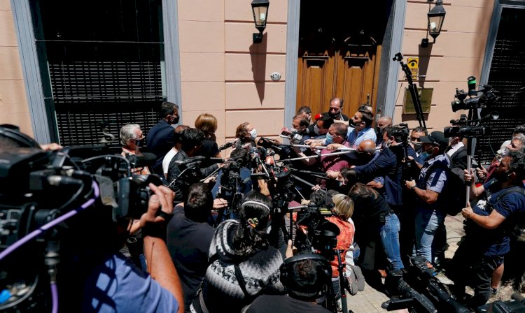 Médico pessoal de Maradona se apresenta a procuradores