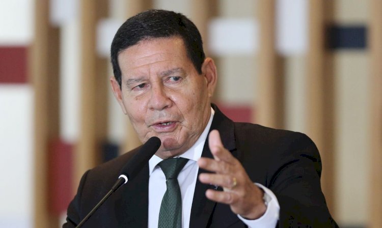 Vice-presidente Hamilton Mourão testa positivo para covid-19