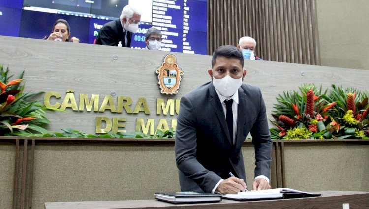 Vereador Dr. Eduardo solicita ao prefeito David Almeida que recrie o Procon municipal