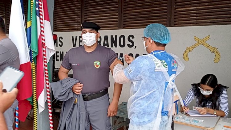 Benjamin Constant é o primeiro município do Amazonas a vacinar profissionais da área da segurança