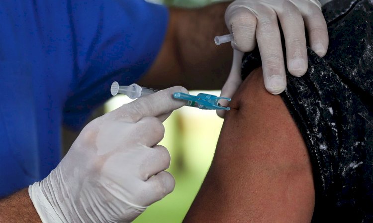Amazonas recebe mais 49.800 doses de vacina contra a Covid-19