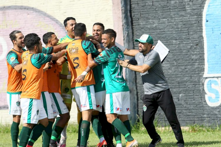 Manaus vence Penarol e chega a liderança