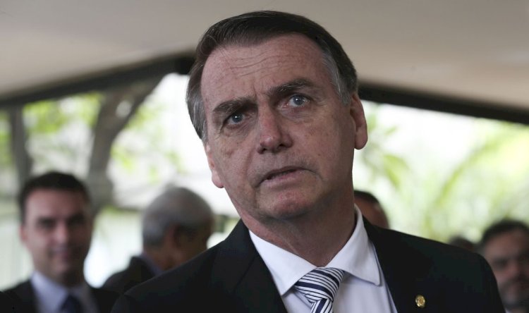 Bolsonaro participa da solenidade de promoção de oficiais-generais