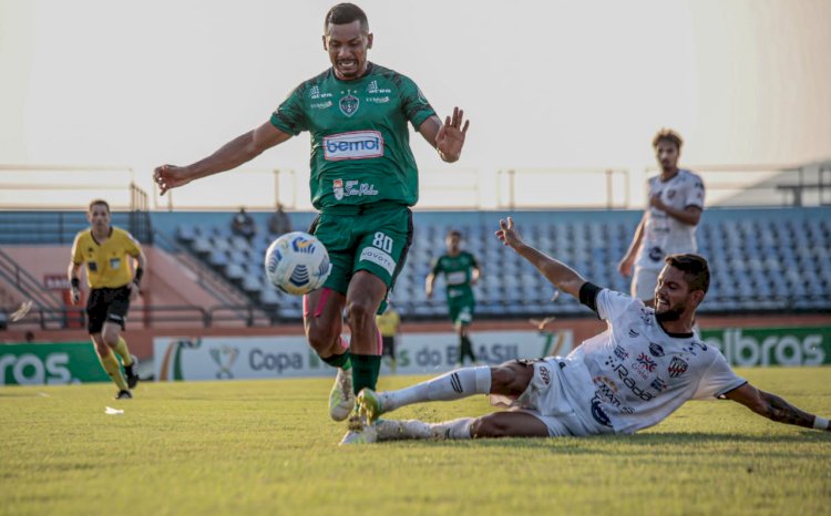 Manaus encara Bahia hoje pela Copa do Brasil