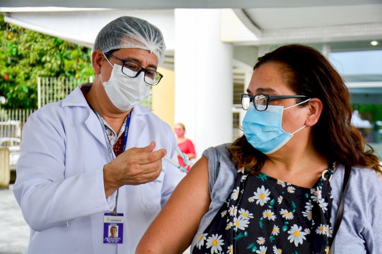 Mais de 400 mil doses de vacina contra a Covid-19 já foram aplicadas em Manaus