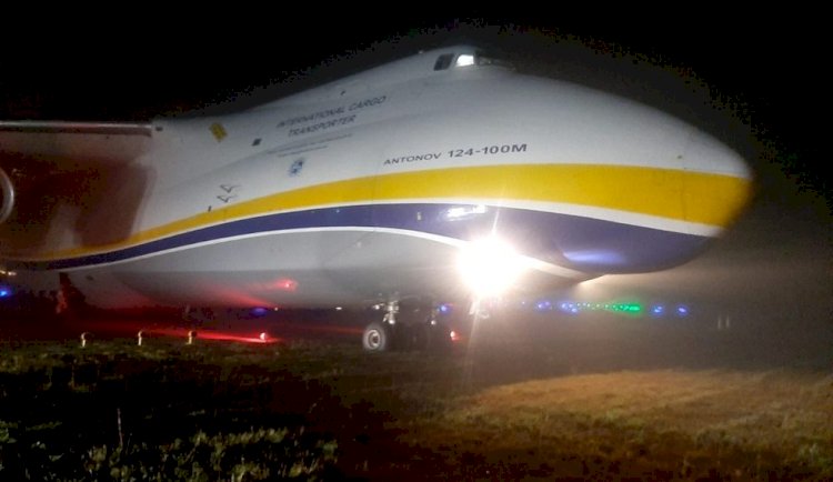 Avião cargueiro sai da pista em pouso em Guarulhos