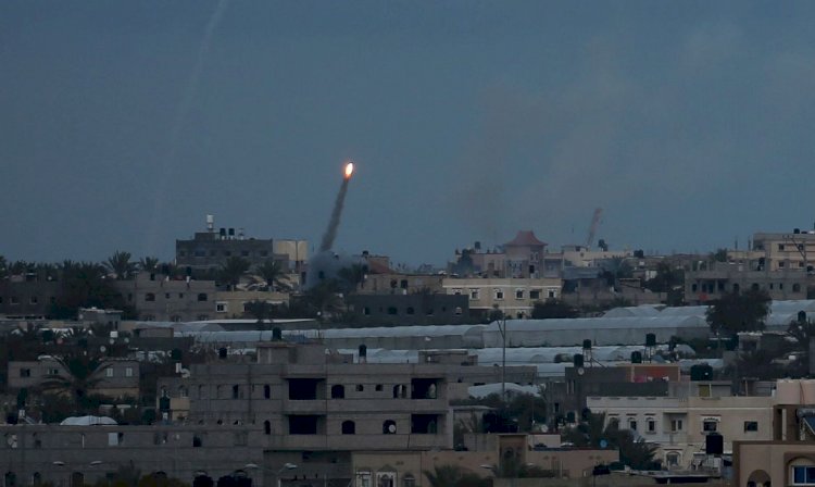 Israel e Hamas intensificam bombardeios