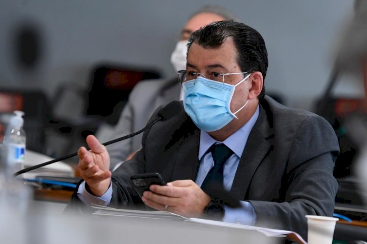 'Não podemos perder mais vidas por equívocos de orientação do Ministério da Saúde', alerta Eduardo Braga