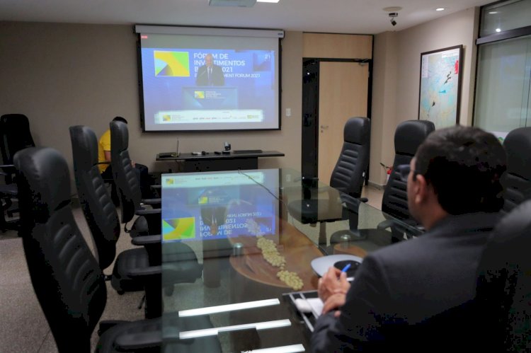 Wilson Lima participa da abertura do maior fórum de investimentos estrangeiros para o Brasil