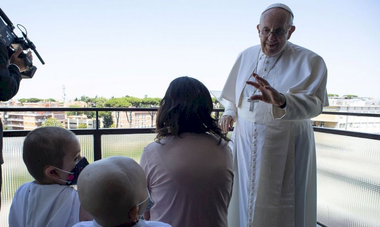 Papa deixará hospital o mais rapidamente possível, diz Vaticano