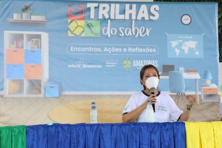 Governo do Amazonas leva “caravana de formação’ a profissionais da Educação do município de Tefé