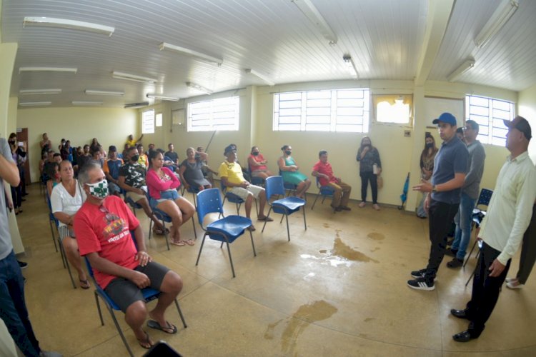 Deputado estadual João Luiz visita comunidade Lago do Limão, em Iranduba