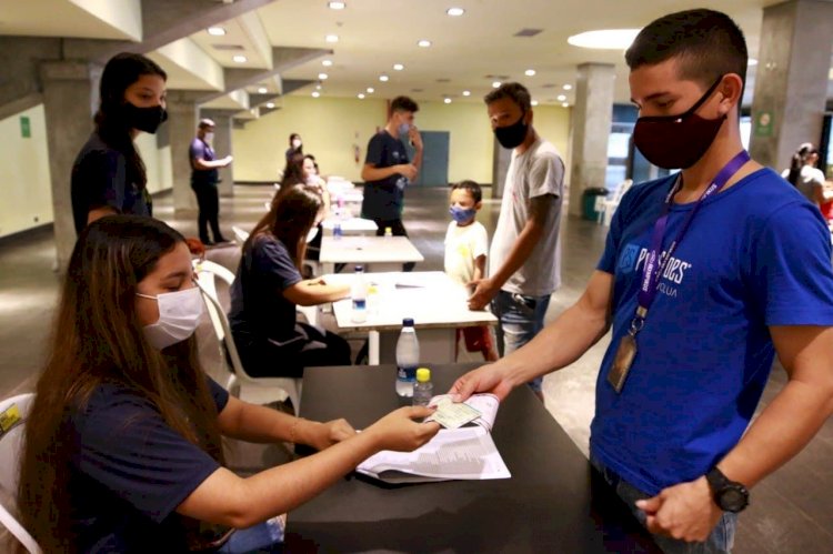 Vacina Premiada: Governo inicia entrega de ingressos para Torneio de Futebol Feminino aos sorteados na campanha