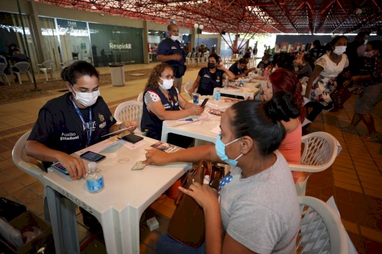 Wilson Lima inicia entrega do Auxílio Estadual a 4,2 mil famílias de São Gabriel da Cachoeira e Barcelos