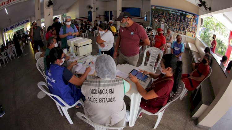 Carreta Vacina Amazonas fecha primeiro dia na zona oeste com quase 800 doses aplicadas