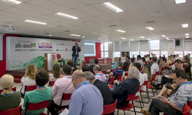 Grandes nomes da gastronomia participam do Mesa ao Vivo Brasília no Congresso Abrasel 2022