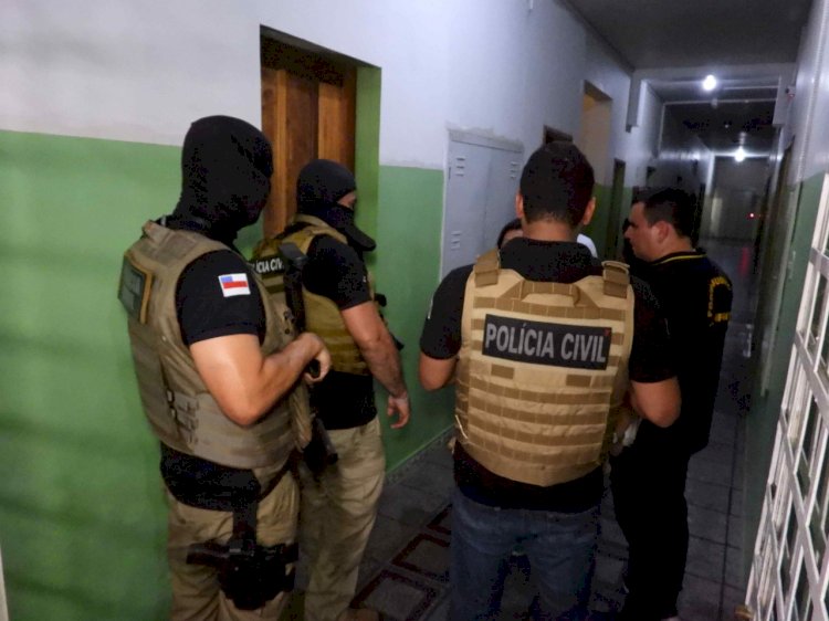 Mulher em cárcere privado é resgatada em hotel no Centro de Manaus, durante fiscalização policial