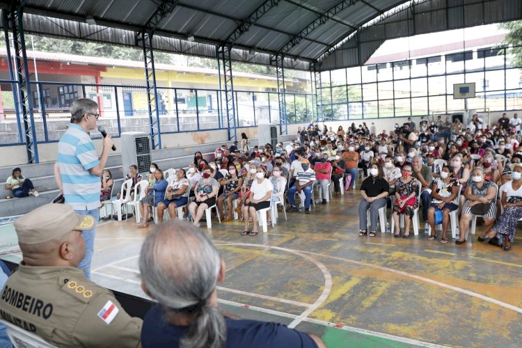 Moradia definitiva: 165 famílias do bairro Redenção, zona centro-oeste da capital, recebem títulos de terra