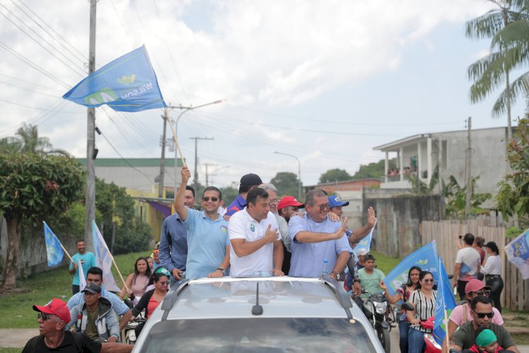 João Luiz participa com Wilson Lima de caminhadas e carreatas em Novo Airão, Codajás e Beruri