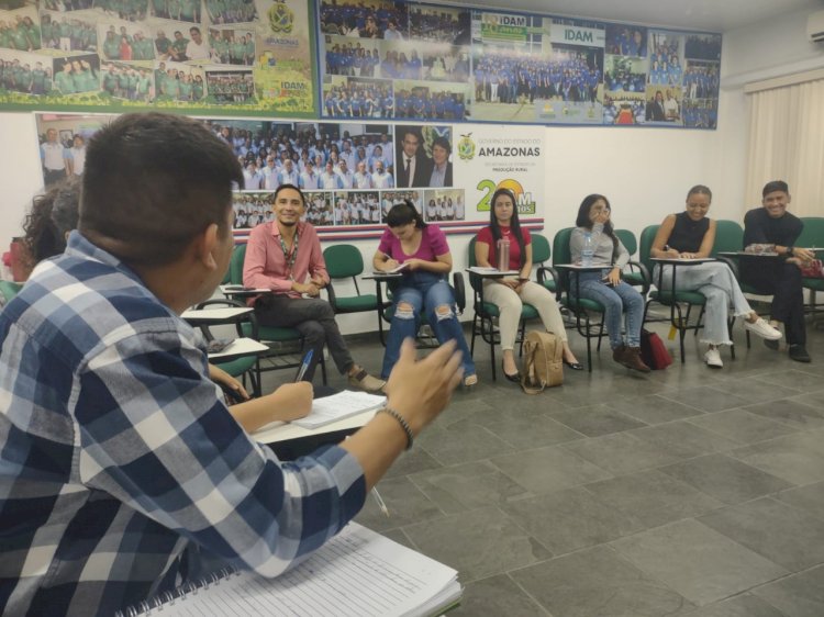 Representantes do Idam e da Ufam fazem reunião de planejamento operacional para projeto Residência Agrária