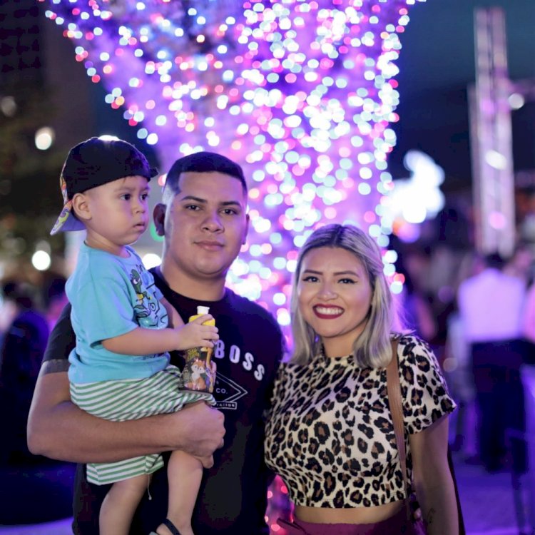 Decoração de Natal do Largo de São Sebastião já recebeu 72 mil pessoas em menos de uma semana