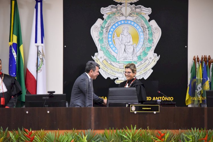 Representando o governador Wilson Lima, vice-governador Tadeu de Souza participa da abertura das atividades do TJAM