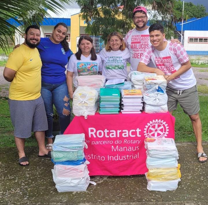Mais de 620 cadernos escolares são entregues para entidades beneficentes de Manaus