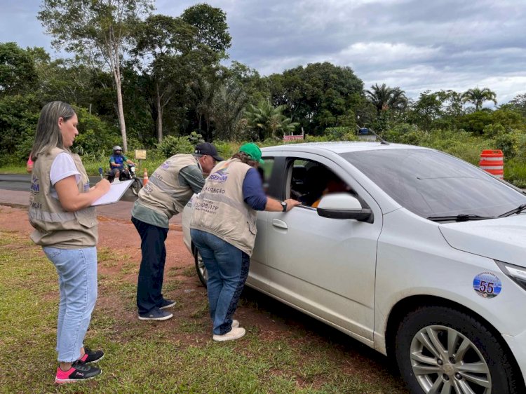 Arsepam realiza blitz e constata irregularidades em táxis intermunicipais de Novo Airão