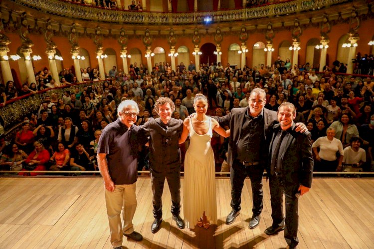 Teatro Amazonas recebe pré-estreia de “Rio do Desejo”, filme gravado na Amazônia