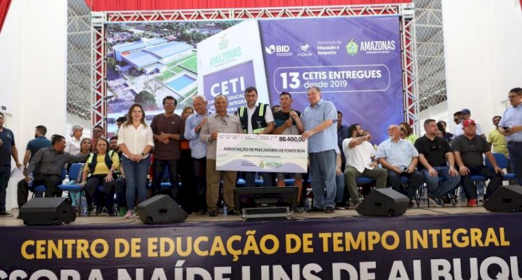 Em Fonte Boa, Wilson Lima entrega equipamentos a associações rurais beneficiadas com fomento do FPS