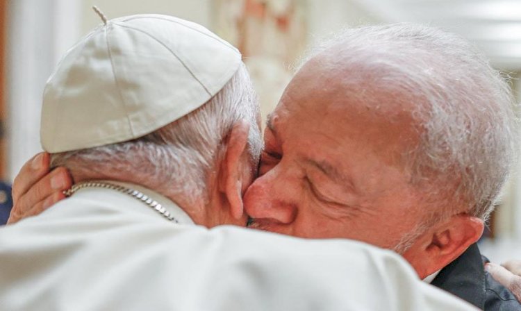 Lula e papa Francisco se encontram no Vaticano