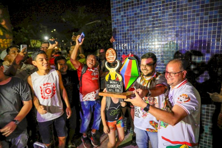 Bois Corre Campo e Brilhante são os campeões do Festival Folclórico do Amazonas